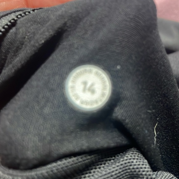 Lululemon speed  Black Athletic Shorts 2 1/2” - Picture 8 of 8
